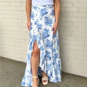 Olivaceous Mika Floral Ruffle Maxi Skirt.  Size L. NWOT
